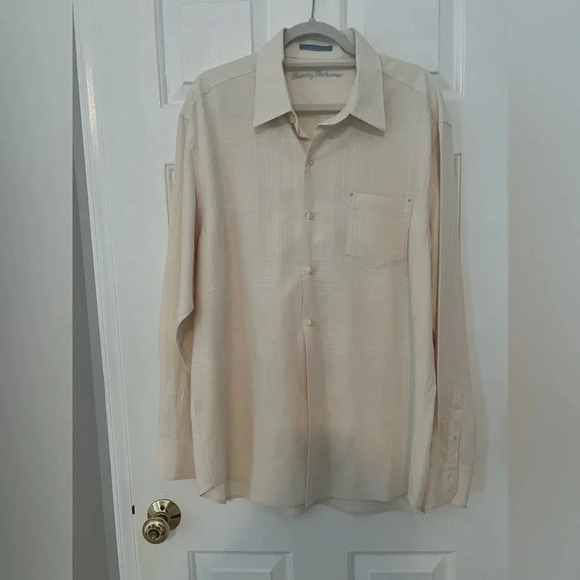 Tommy Bahama Other - Tommy Bahama Button Down Shirt